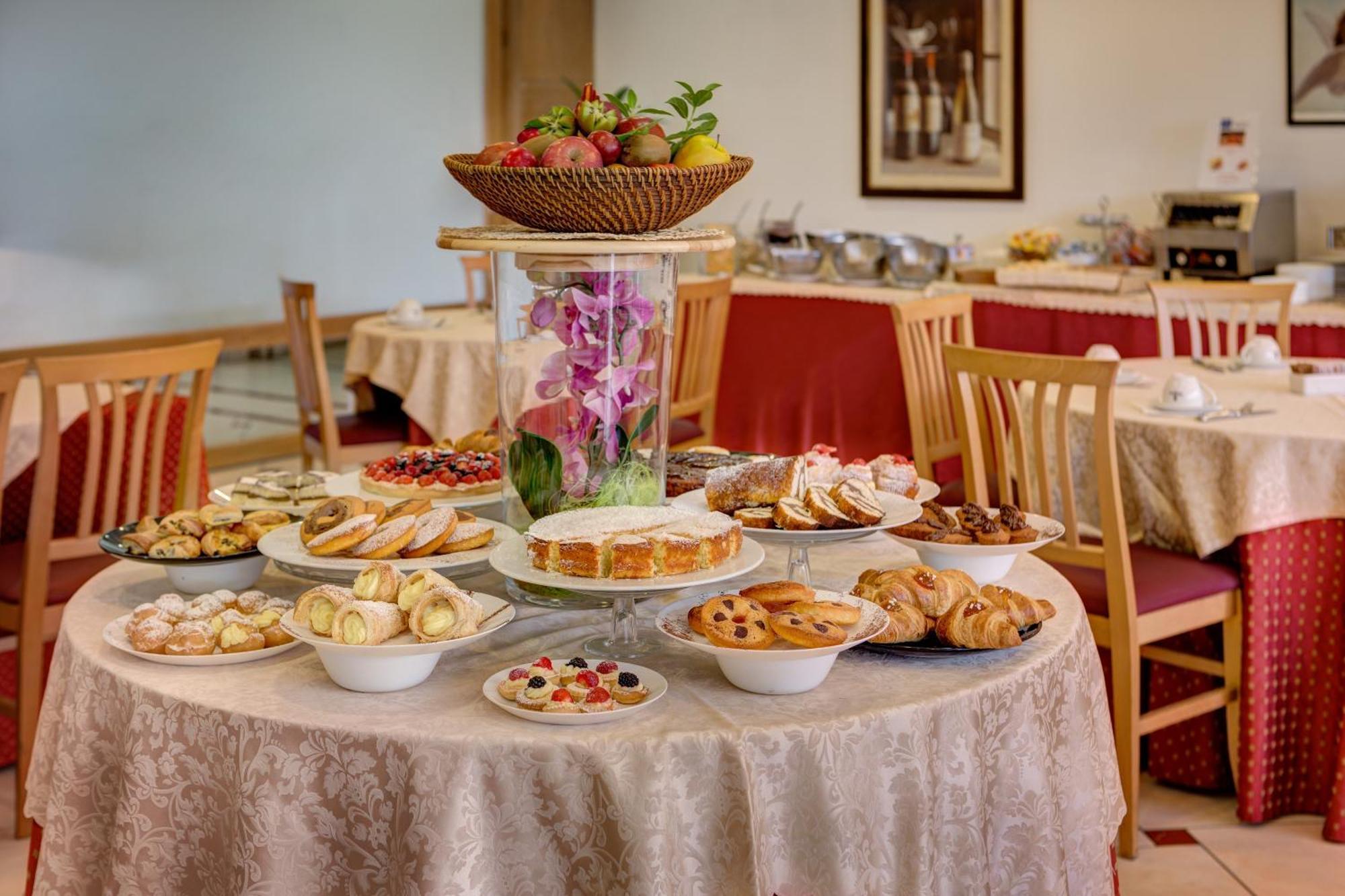 Ih Hotels Firenze Business Scandicci Ngoại thất bức ảnh